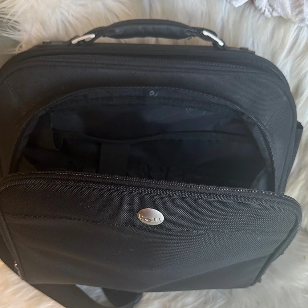 Dell Black Compact Laptop Briefcase with Shoulder Strap